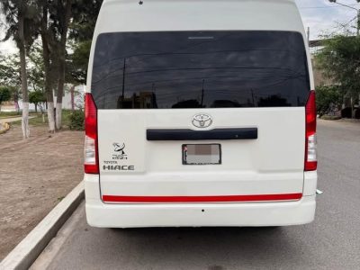 HIACE (3)