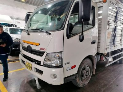 hino_1